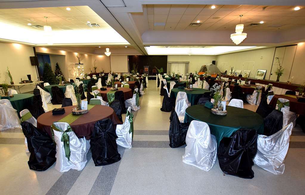 Lakeland Inn Hotel Cold Lake Facilities photo